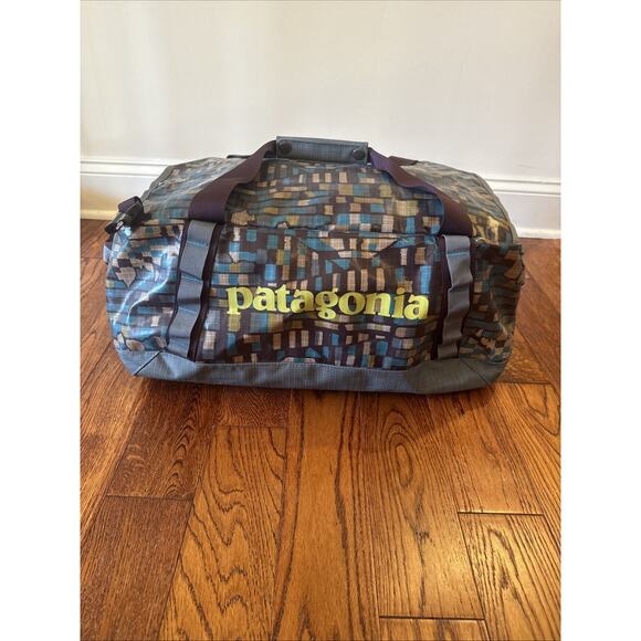 NEW Patagonia Black Hole 40L Duffel Bag Backpack Nouveau Green Packable Ripstop - Picture 5 of 16